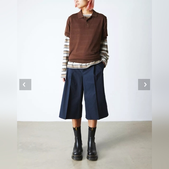 Dr. Martens Corran Chelsea Boot - Picture 7 of 8